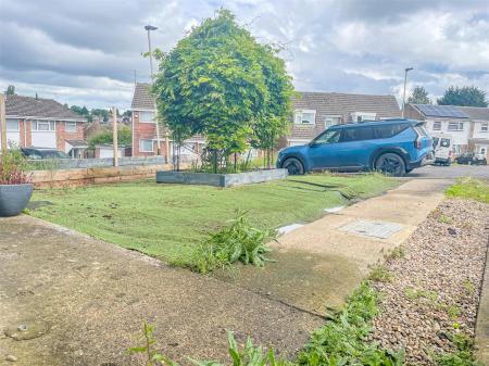 2 bedroom Detached bungalow for sale in Hatherleigh Road, Leicester