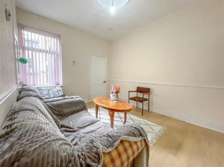 2 bedroom Terraced House for sale in Leicester