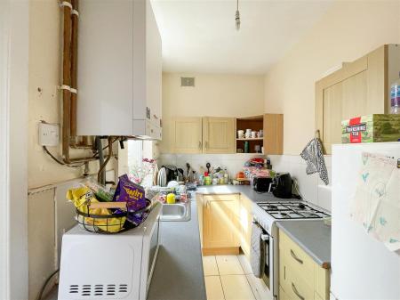 2 bedroom Terraced House for sale in Leicester