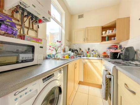 2 bedroom Terraced House for sale in Leicester