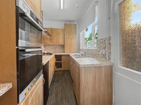 2 bedroom Terraced House for sale in Western Road, Leicester