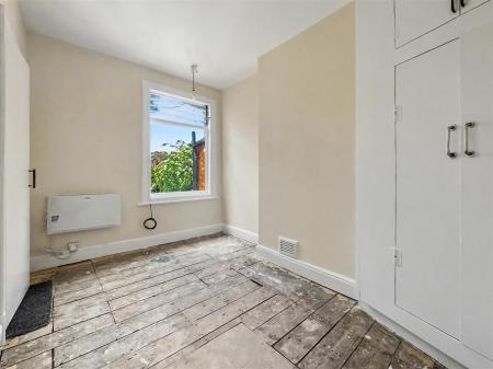 2 bedroom Terraced House for sale in Western Road, Leicester