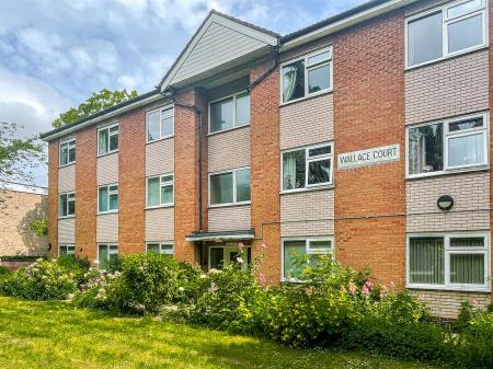 2 bedroom Flat for sale in Wallace Court,London Road, Stoneygate, Leicester