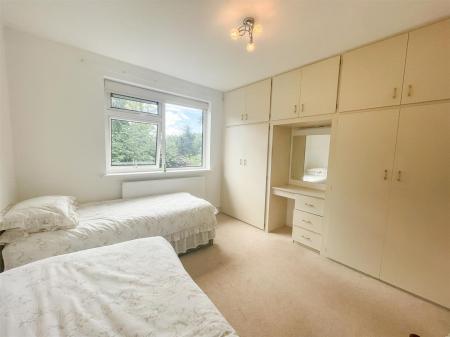 2 bedroom Flat for sale in Wallace Court,London Road, Stoneygate, Leicester