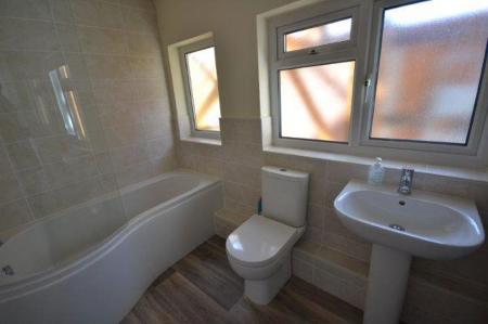1 bedroom Property to let in St Leonards Road, Leicester