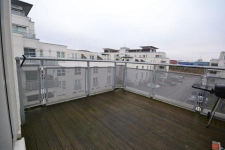 2 bedroom Property to let in Watkin Road, Leicester