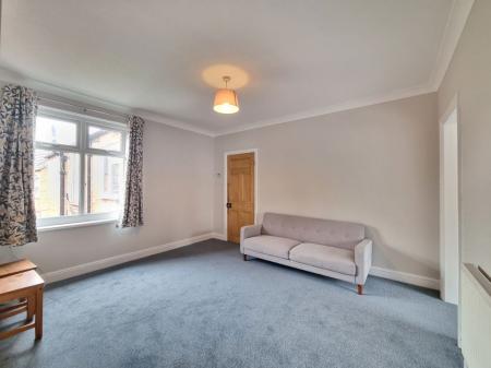 2 bedroom Property to let in Howard Road, Leicester