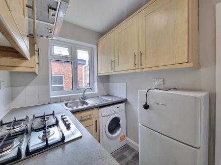 2 bedroom Property to let in Howard Road, Leicester