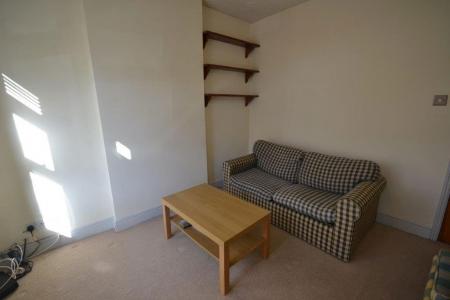 2 bedroom Property to let in Queens Road, Leicester