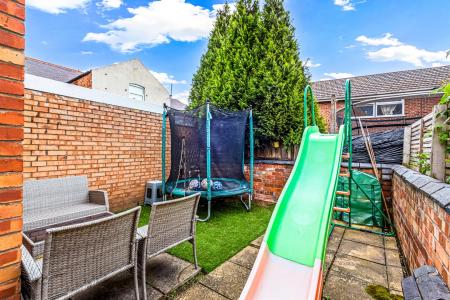 2 bedroom Terraced House for sale in Vernon Road, Aylestone, Leicester