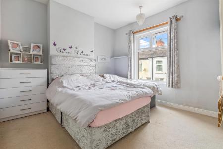 2 bedroom Terraced House for sale in Vernon Road, Aylestone, Leicester