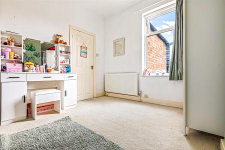 2 bedroom Terraced House for sale in Vernon Road, Aylestone, Leicester