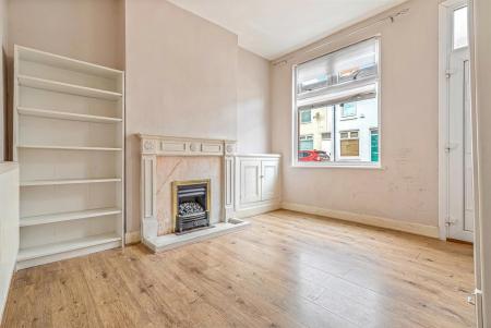 2 bedroom Terraced House for sale in Vernon Road, Aylestone, Leicester