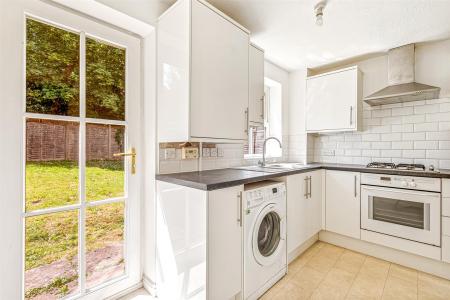 3 bedroom End of terrace house for sale in Wych Elm Road, Oadby, Leicester