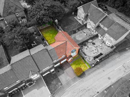 3 bedroom End of terrace house for sale in Wych Elm Road, Oadby, Leicester