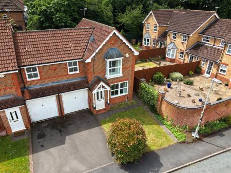 3 bedroom End of terrace house for sale in Wych Elm Road, Oadby, Leicester