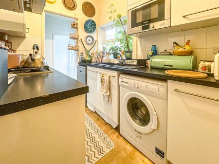 2 bedroom Terraced House for sale in Edward Road, Leicester