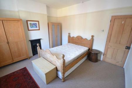 2 bedroom Property to let in Lytton Road, Leicester