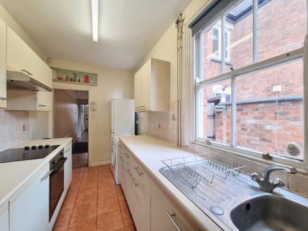 2 bedroom Property to let in Lytton Road, Leicester