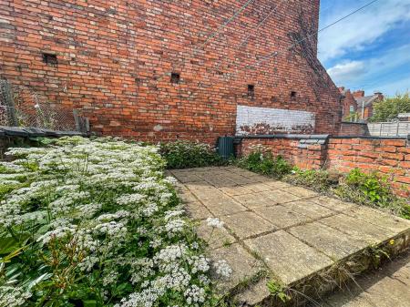 3 bedroom Terraced House for sale in Hamilton Street, Leicester