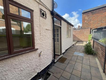 2 bedroom Terraced House for sale in Hawkesbury Road, Leicester