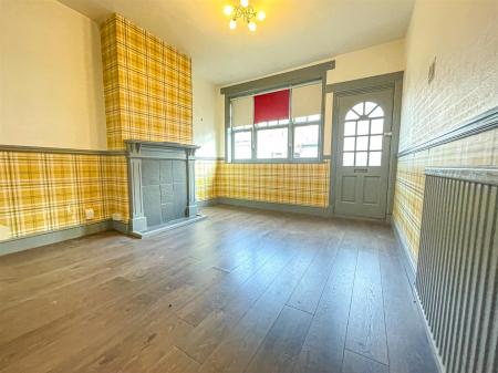 2 bedroom Terraced House for sale in Hawkesbury Road, Leicester