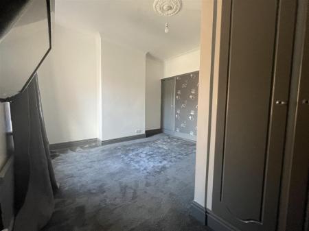 2 bedroom Terraced House for sale in Hawkesbury Road, Leicester