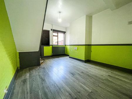 2 bedroom Terraced House for sale in Hawkesbury Road, Leicester