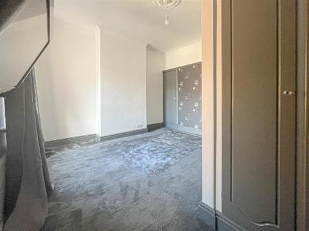 2 bedroom Terraced House for sale in Hawkesbury Road, Leicester