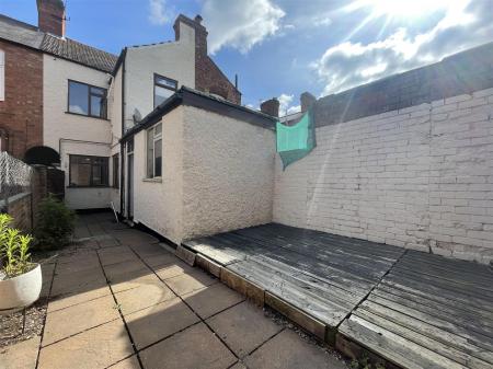 2 bedroom Terraced House for sale in Hawkesbury Road, Leicester