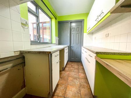 2 bedroom Terraced House for sale in Hawkesbury Road, Leicester