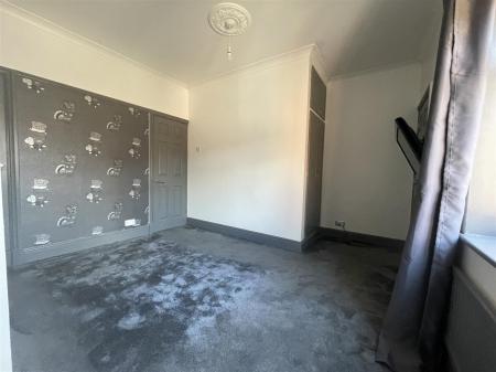 2 bedroom Terraced House for sale in Hawkesbury Road, Leicester