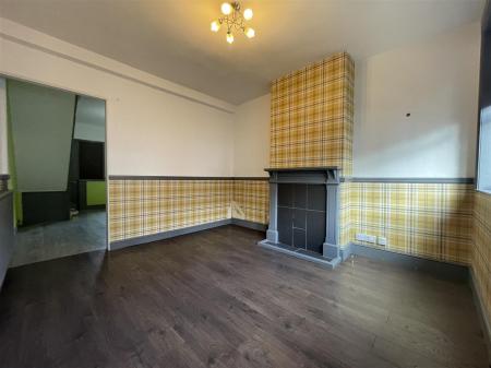2 bedroom Terraced House for sale in Hawkesbury Road, Leicester