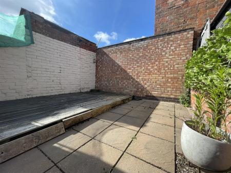2 bedroom Terraced House for sale in Hawkesbury Road, Leicester