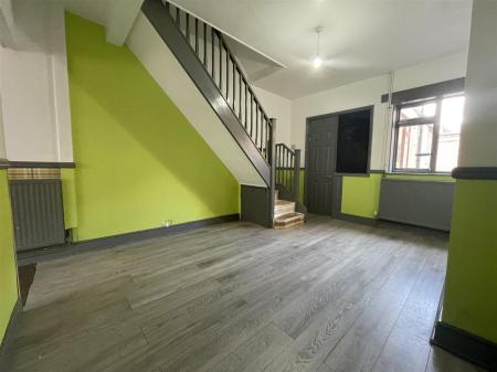 2 bedroom Terraced House for sale in Hawkesbury Road, Leicester