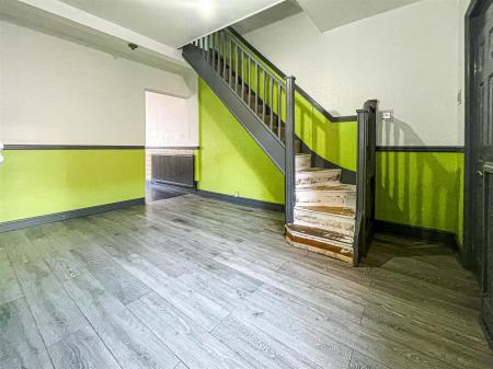 2 bedroom Terraced House for sale in Hawkesbury Road, Leicester