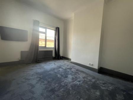 2 bedroom Terraced House for sale in Hawkesbury Road, Leicester