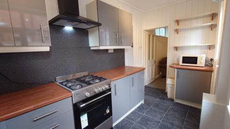 3 bedroom Property to let in Shelley Street, Leicester