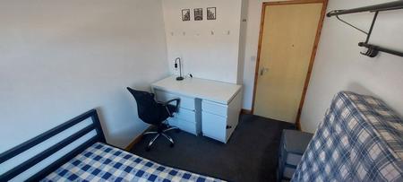 3 bedroom Property to let in Thorpe Street, Leicester