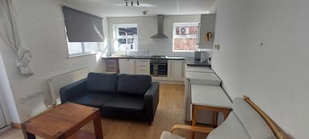 3 bedroom Property to let in Thorpe Street, Leicester