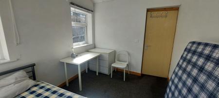 3 bedroom Property to let in Thorpe Street, Leicester