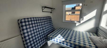 3 bedroom Property to let in Thorpe Street, Leicester