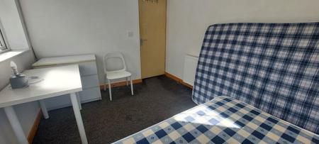 3 bedroom Property to let in Thorpe Street, Leicester