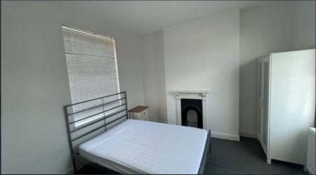 3 bedroom Property to let in Thorpe Street, Leicester