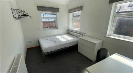 3 bedroom Property to let in Thorpe Street, Leicester
