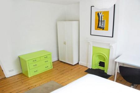 4 bedroom Property to let in Hartopp Road, Leicester