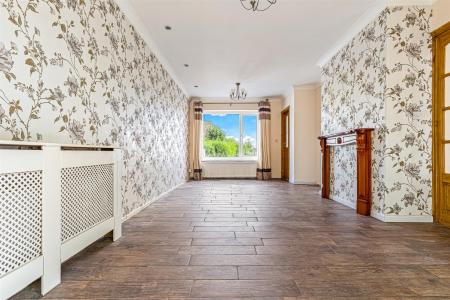 3 bedroom Detached house for sale in Coniston Crescent, Loughborough