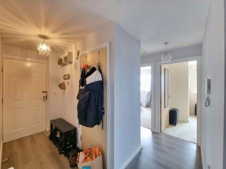 2 bedroom Property to let in Goods Yard Close, Loughborough