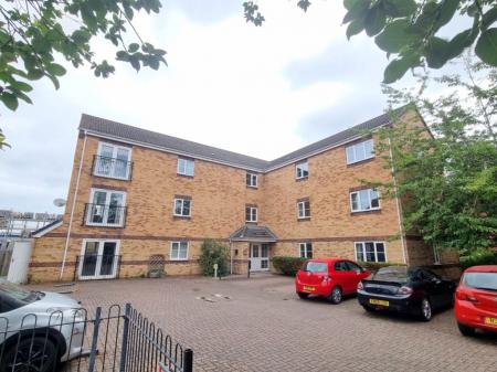 2 bedroom Property to let in Goods Yard Close, Loughborough