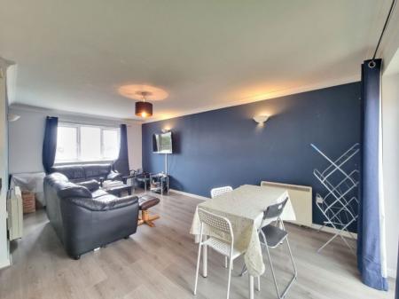 2 bedroom Property to let in Goods Yard Close, Loughborough